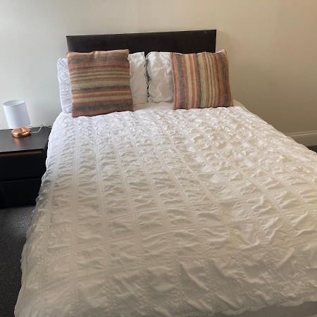 Lovely Room In Bristol 5 外观 照片
