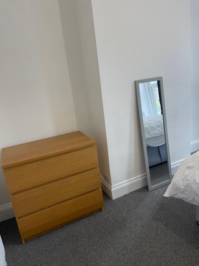 Lovely Room In Bristol 5 外观 照片